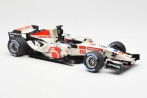 Honda Racing Team RA106 #12 J. Button F1 2006 Minichamps 1:18 100060012 Pressofusione — immagine 4 di 6