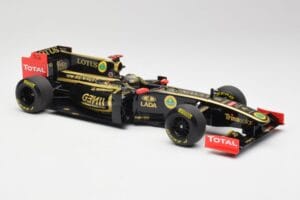 Lotus Renault GP R31 #10 B. Senna F1 2011 Minichamps 1:18 150110079-C1 Pressofusione — immagine 4 di 7