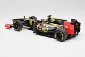 Lotus Renault GP R31 #10 B. Senna F1 2011 Minichamps 1:18 150110079-C1 Pressofusione — immagine 5 di 7