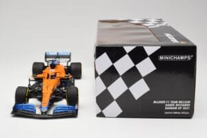 McLaren MCL35M #3 D. Ricciardo Bahrain GP 2021 Minichamps 1:18 530211803 Pressofusione — immagine 6 di 7
