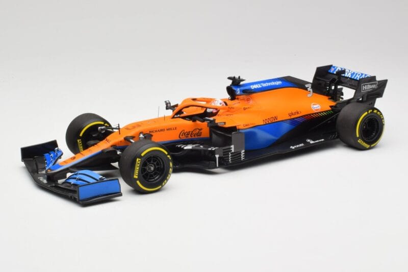 McLaren MCL35M #3 D. Ricciardo Bahrain GP 2021 Minichamps 1:18 530211803 Pressofusione