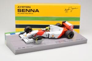 McLaren Ford MP4/8 #8 A. Senna Winner Australian GP 1993 Minichamps 1:18 543933838 Pressofusione — immagine 7 di 7