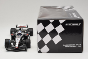 McLaren MP4/19 Mercedes D. Coulthard F1 2004 Minichamps 1:18 530041805 Pressofusione — immagine 6 di 7