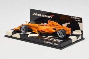 McLaren Mercedes MP4-20 G. Paffett Test Car 2006 Minichamps 1:43 530064395 Pressofusione — immagine 3 di 5
