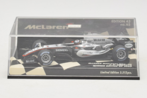 McLaren MP4-20 Mercedes #10 J.P. Montoya British GP Winner F1 2005 Minichamps 1:43 530054320 Pressofusione — immagine 4 di 5