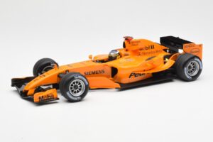 McLaren MP4-20 Mercedes P. de la Rosa Interim Test Car 2006 Minichamps 1:18 530061894 Pressofusione