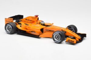 McLaren Mercedes MP4-20 P. de la Rosa F1 Test Car 2005 Minichamps 1:18 B66962343 Pressofusione — immagine 4 di 6