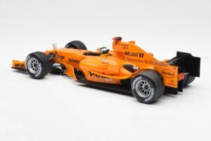 McLaren Mercedes MP4-20 P. de la Rosa F1 Test Car 2005 Minichamps 1:18 B66962343 Pressofusione — immagine 5 di 6