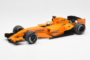 McLaren MP4-21 Mercedes #4 J.P. Montoya Interim Livery 2006 Minichamps 1:18 530061874 Pressofusione