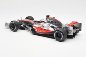 McLaren MP4-21 Mercedes #4 J-P. Montoya Showcar 2006 Minichamps 1:18 MONTOYA002 Pressofusione — immagine 5 di 6