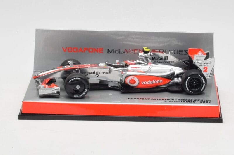 McLaren Mercedes MP4-24 #2 H. Kovalainen Race Car 2009 Minichamps 1:43 503094302 Pressofusione