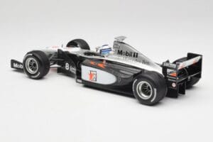 McLaren MP4/13 #8 M. Hakkinen F1 World Champion 1998 Minichamps 1:18 18690008 Pressofusione — immagine 5 di 7