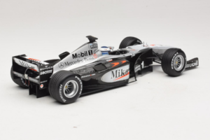 McLaren MP4-15 #1 M. Hakkinen F1 2000 Minichamps 1:18 B66962117 Pressofusione — immagine 2 di 6