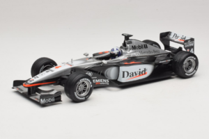 McLaren MP4-16 Mercedes #3 D. Coulthard F1 2001 Hot Wheels 1:18 50199 Pressofusione