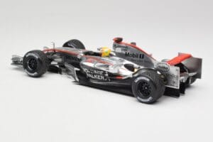 McLaren MP4-21 L. Hamilton Silverstone Test 2006 Minichamps 1:18 530061884 Pressofusione — immagine 5 di 6