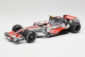 McLaren MP4-22 #2 L. Hamilton Canadian GP Winner 2007 Minichamps 1:18 530071822 Pressofusione