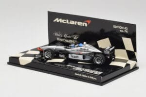 McLaren MP4/98T 2-Seater M. Hakkinen / E. Hakkinen F1 2000 Minichamps 1:43 530984378 Pressofusione — immagine 3 di 4