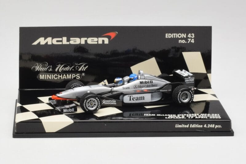 McLaren MP4/98T 2-Seater M. Hakkinen / E. Hakkinen F1 2000 Minichamps 1:43 McLaren MP4/98T 2-Seater M. Hakkinen / E. Hakkinen F1 2000 Minichamps 1:43 530984378 Pressofusione