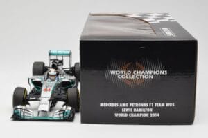 Mercedes AMG Petronas W05 #44 L. Hamilton F1 World Champion 2014 Minichamps 1:18 186140044 Pressofusione — immagine 6 di 7