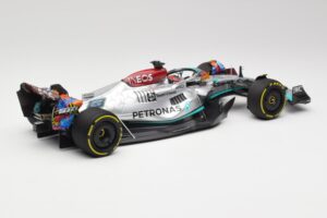 Mercedes AMG W13 E Performance Petronas #63 G. Russell Miami GP 2022 Minichamps 1:18 110220563 Pressofusione — immagine 2 di 7