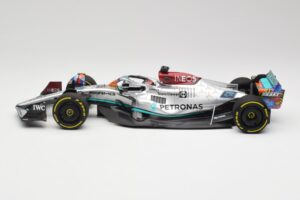 Mercedes AMG W13 E Performance Petronas #63 G. Russell Miami GP 2022 Minichamps 1:18 110220563 Pressofusione — immagine 3 di 7