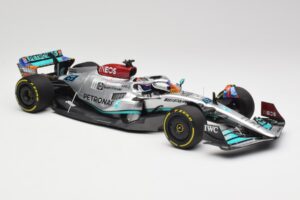 Mercedes AMG W13 E Performance Petronas #63 G. Russell Miami GP 2022 Minichamps 1:18 110220563 Pressofusione — immagine 4 di 7