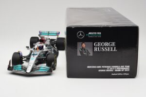 Mercedes AMG W13 E Performance Petronas #63 G. Russell Miami GP 2022 Minichamps 1:18 110220563 Pressofusione — immagine 6 di 7