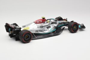 Mercedes AMG W13 E Performance Petronas #44 L. Hamilton Spanish GP 2022 Minichamps 1:18 110220044 Pressofusione — immagine 2 di 7