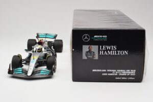 Mercedes AMG W13 E Performance Petronas #44 L. Hamilton Spanish GP 2022 Minichamps 1:18 110220044 Pressofusione — immagine 6 di 7