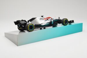 Mercedes AMG Petronas W10 EQ Power+ #44 L. Hamilton Monaco GP Winner 2019 Minichamps 1:18 113906644 Resina — immagine 3 di 7