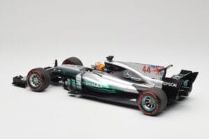 Mercedes AMG W08 EQ Power+ Petronas #44 L. Hamilton F1 World Champion 2017 Minichamps 1:18 186170044 Resina — immagine 5 di 7