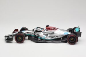 Mercedes AMG W13 E Performance Petronas #63 G. Russell Brazilian GP 1st Win 2022 Minichamps 1:18 110222163 Resina — immagine 3 di 7