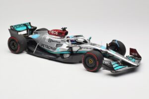 Mercedes AMG W13 E Performance Petronas #63 G. Russell Brazilian GP 1st Win 2022 Minichamps 1:18 110222163 Resina — immagine 4 di 7