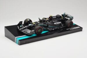 Mercedes AMG W14 E Performance Petronas #44 L. Hamilton Australian GP 2023 Minichamps 1:18 113230144 Resina — immagine 2 di 7