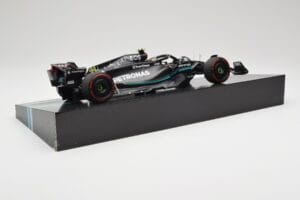 Mercedes AMG W14 E Performance Petronas #44 L. Hamilton Australian GP 2023 Minichamps 1:18 113230144 Resina — immagine 3 di 7