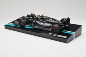 Mercedes AMG W14 E Performance Petronas #44 L. Hamilton Australian GP 2023 Minichamps 1:18 113230144 Resina — immagine 4 di 7