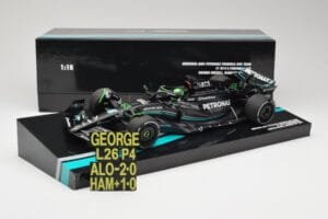 Mercedes AMG W14 E Performance Petronas #63 G. Russell Bahrain GP 2023 Minichamps 1:18 113230163 Resina — immagine 7 di 7