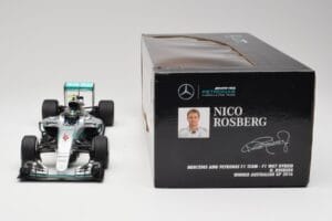 Mercedes AMG W07 #6 N. Rosberg Australia GP Winner 2016 Minichamps 1:18 110160006 Pressofusione — immagine 7 di 7
