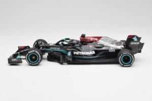 Mercedes AMG W12 #44 L. Hamilton Bahrain GP 2021 Minichamps 1:18 110210144 Pressofusione — immagine 3 di 7