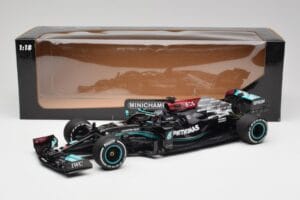 Mercedes AMG W12 #44 L. Hamilton Bahrain GP 2021 Minichamps 1:18 110210144 Pressofusione — immagine 6 di 7