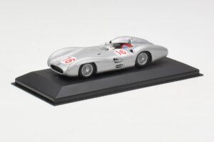 Mercedes W196 Streamliner #16 J.M. Fangio GP Italy Winner 1954 Minichamps 1:43 432543016 Pressofusione — immagine 2 di 4