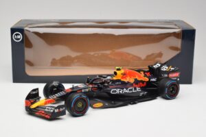 Oracle Red Bull Racing RB18 #11 S. Perez Monaco GP Winner Rain Tyre Version 2022 Minichamps 1:18 110222711 Pressofusione — immagine 7 di 7
