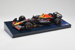 Red Bull Racing RB19 #11 S. Perez Winner Saudi Arabian GP 2023 Minichamps 1:18 113230111 Pressofusione — immagine 2 di 6