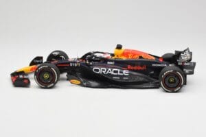 Oracle Red Bull Racing RB20 #1 M. Verstappen Winner Bahrain GP 2024 Minichamps 1:18 110240101 Pressofusione — immagine 3 di 7