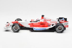 Toyota TF106 Panasonic Toyota Racing J. Trulli F1 Presentation 2006 Minichamps 1:18 AM59554H Pressofusione — immagine 3 di 6