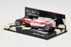 Toyota TF109 #9 J. Trulli Panasonic Toyota Racing Showcar F1 2009 Minichamps 1:43 400090079 Pressofusione — immagine 3 di 5