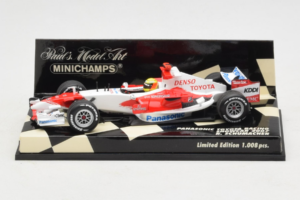 Toyota TF107 Panasonic #11 R. Schumacher Panasonic Toyota Racing Showcar 2007 Minichamps 1:43 400070081 Pressofusione