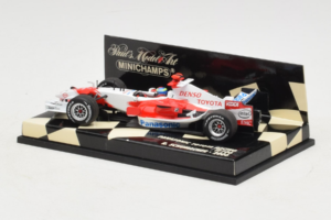 Toyota TF106 Panasonic #11 R. Schumacher Panasonic Toyota Racing 2006 Minichamps 1:43 400060007 Pressofusione — immagine 3 di 5