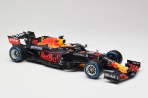 Red Bull Racing Honda RB16B #33 M. Verstappen Belgian GP Winner 2021 Minichamps 1:18 110211333 Resina — immagine 4 di 7