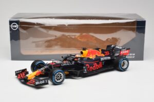 Red Bull Racing Honda RB16B #33 M. Verstappen Belgian GP Winner 2021 Minichamps 1:18 110211333 Resina — immagine 7 di 7